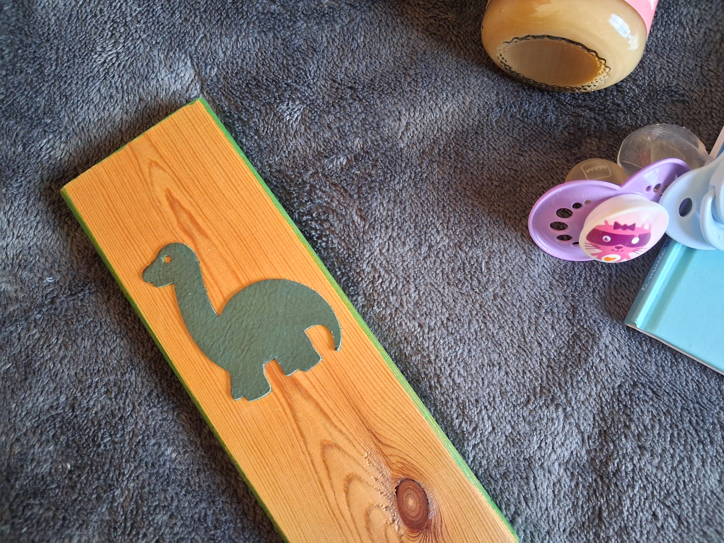 Dino Paddle