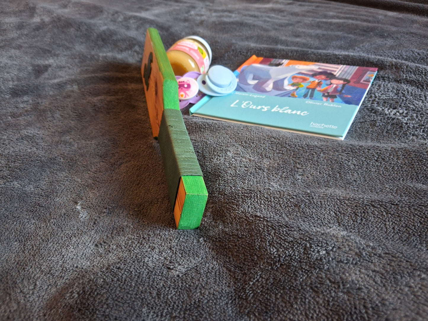 Dino Paddle